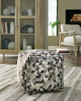Albermarle Pouf - A1000983