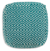 Brynnsen Pouf - A1001055