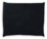 Gayelery Throw - A1001086T