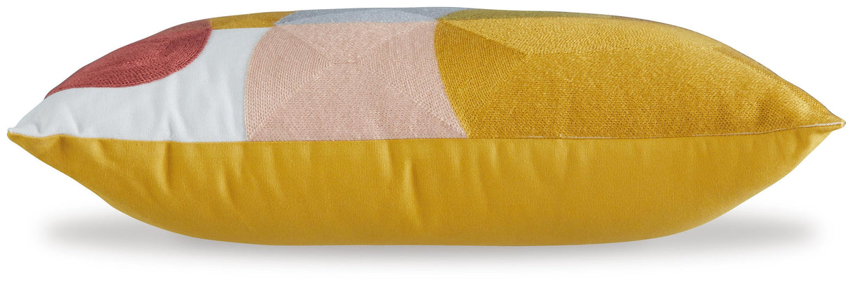 Varness Pillow (Set of 4) - A1001095