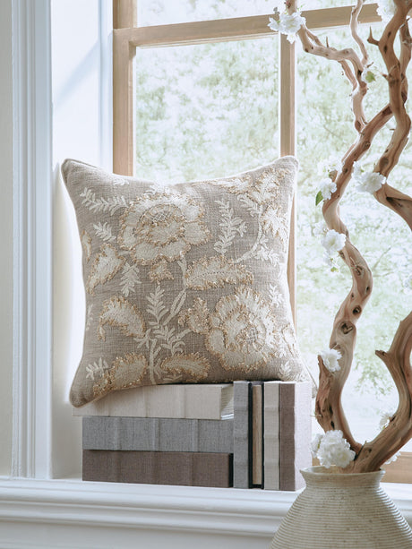 Viveka Pillow (Set of 4) - A1001146