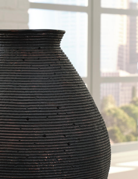 Hannela Vase - A2000512