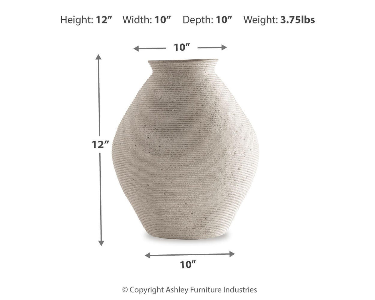 Hannela Vase - A2000513