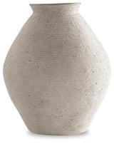 Hannela Vase - A2000513