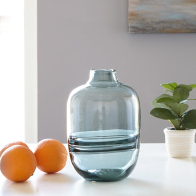 Lemmitt Vase - A2000540