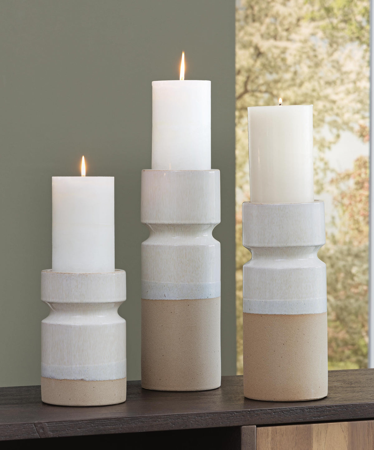 Hurston Indoor/Outdoor Candle Holder (Set Of 3) - A2000583