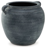 Meadie Vase - A2000628