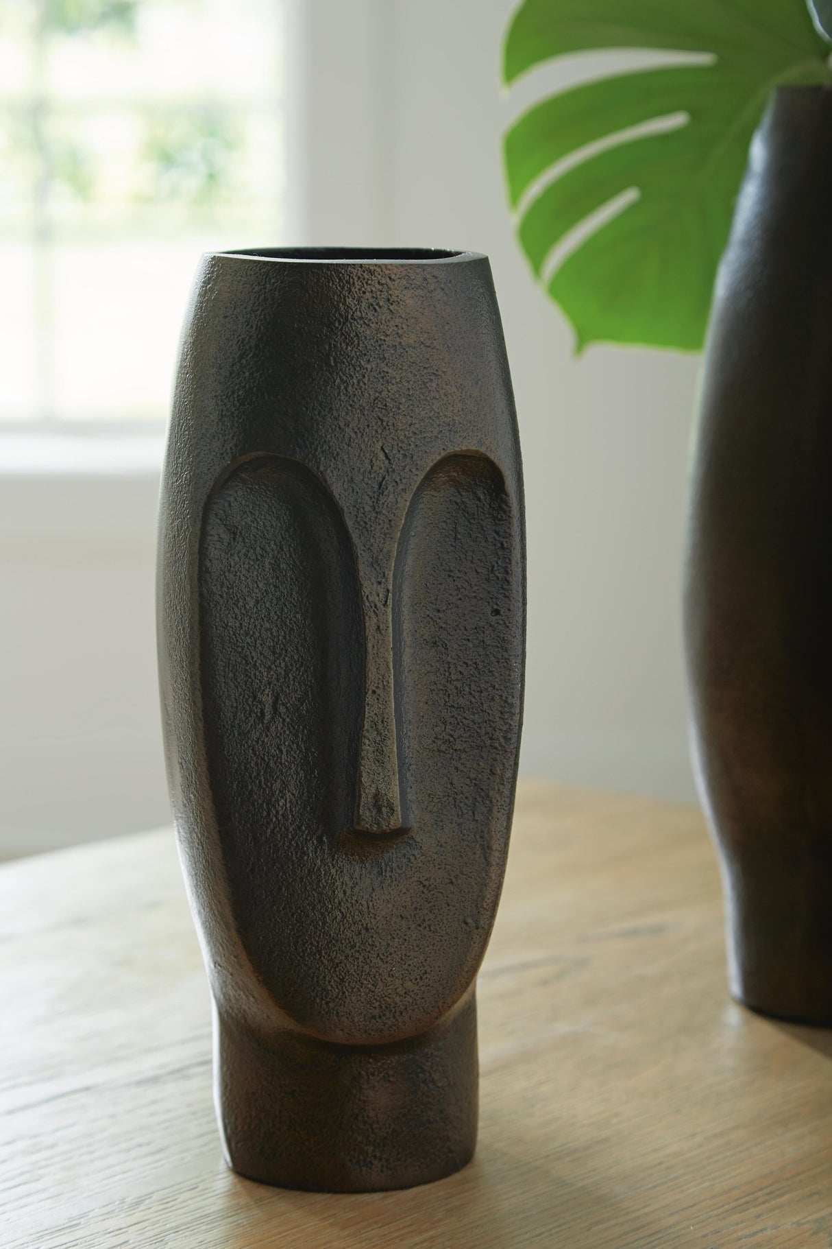 Elanman Vase - A2000692
