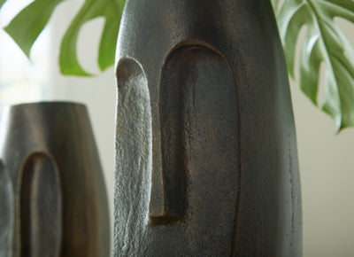 Elanman Vase - A2000693
