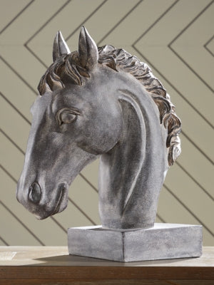 Carnlow Sculpture - A2000772