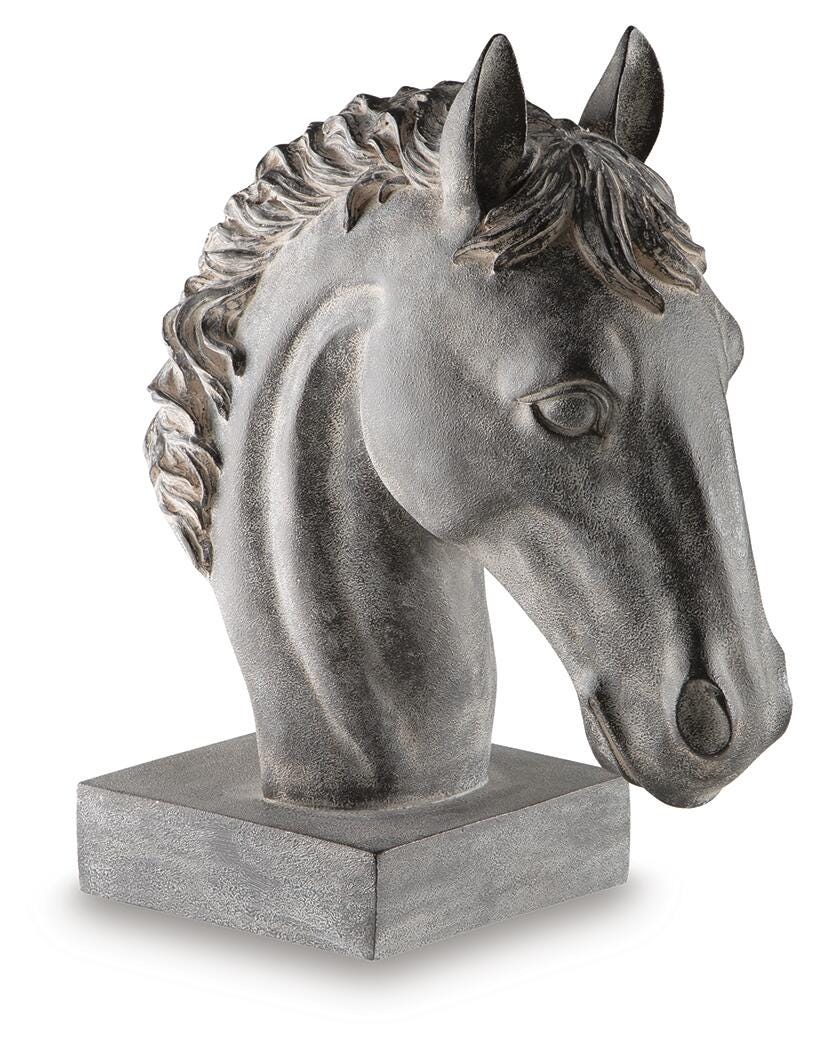 Carnlow Sculpture - A2000772