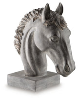 Carnlow Sculpture - A2000772