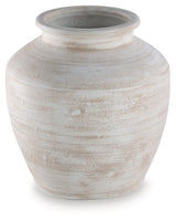 Meadie Vase - A2000788