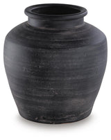 Meadie Vase - A2000791