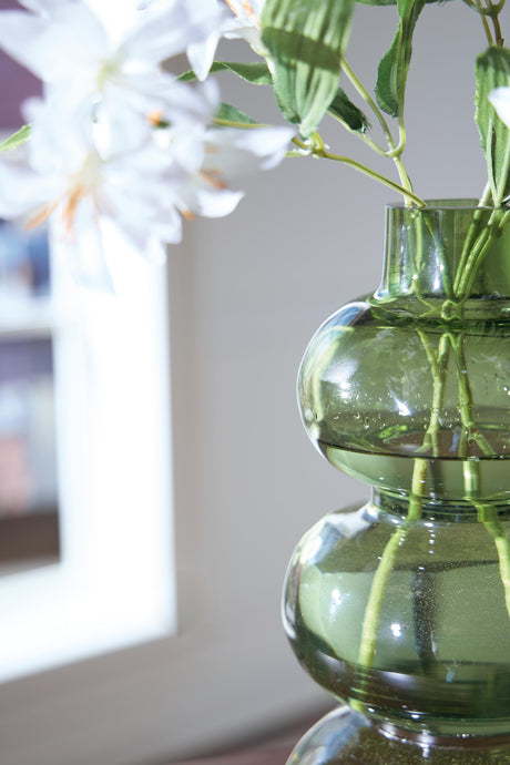 Renethorne Vase - A2000802
