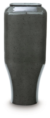 Kierlain Vase - A2000809