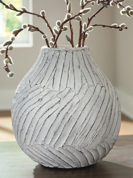 Shelvie Vase - A2000848