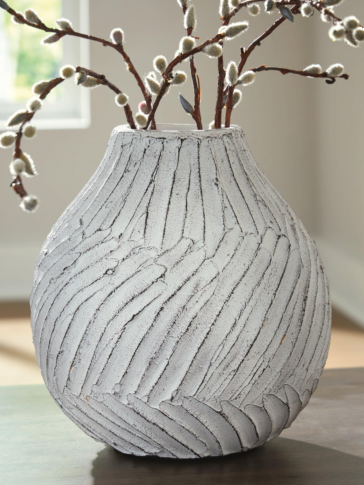 Shelvie Vase - A2000848