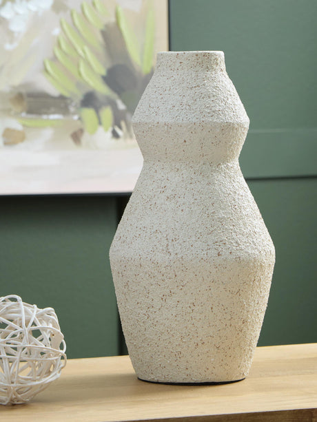 Dawthorne Vase - A2000850