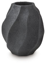 Judworth Vase - A2000874