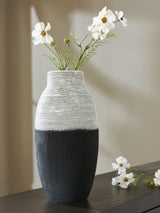 Girtha Vase - A2000877