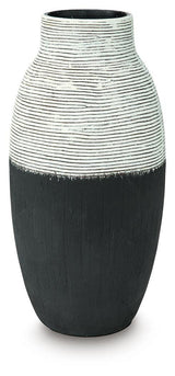 Girtha Vase - A2000877