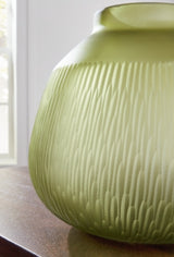 Scottyard Vase - A2900007