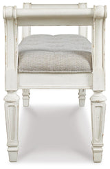 Realyn Accent Bench - A3000157