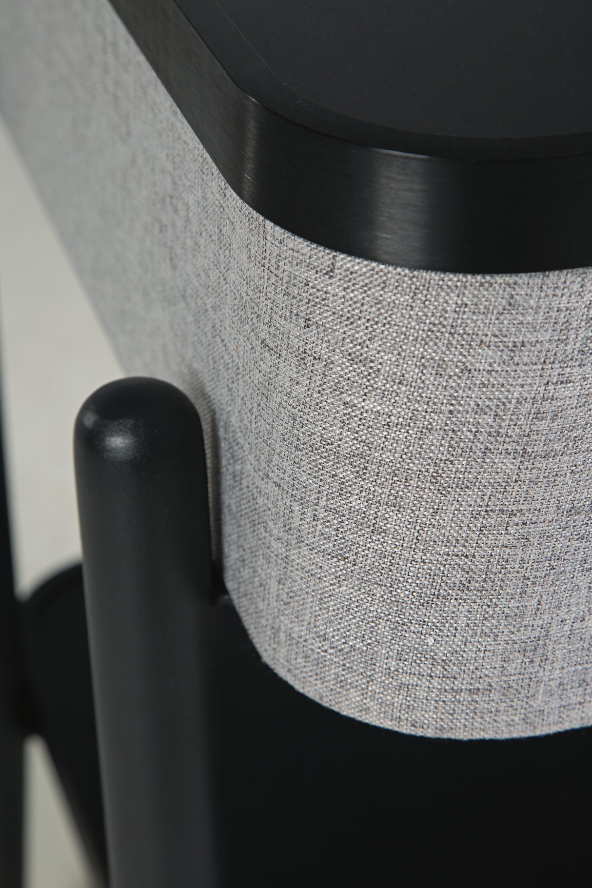 Jorvalee Accent Table with Speaker - A4000550