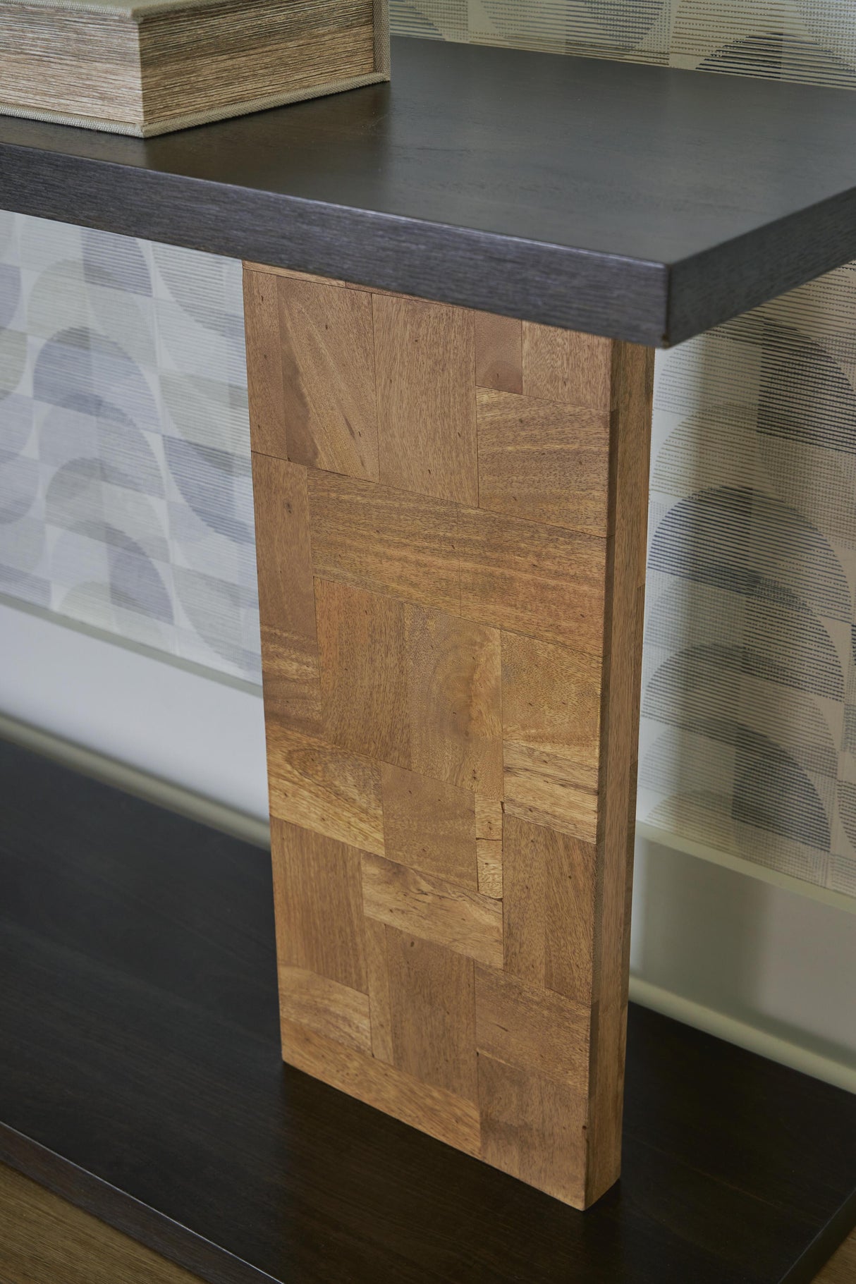 Camlett Console Sofa Table - A4000594