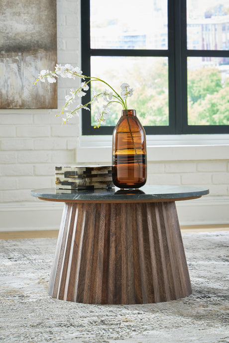 Ceilby Accent Coffee Table - A4000601