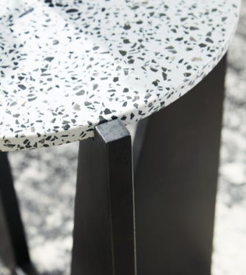 Tellrich Accent Table - A4000616