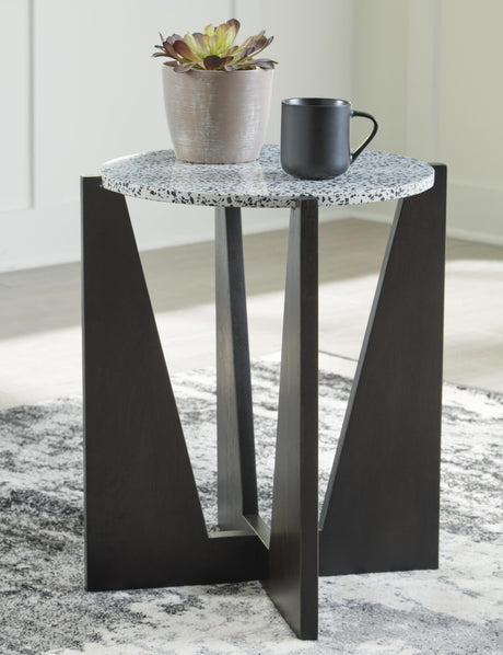 Tellrich Accent Table - A4000616