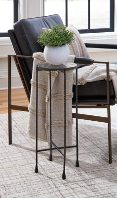 Newgoren Accent Table - A4000631