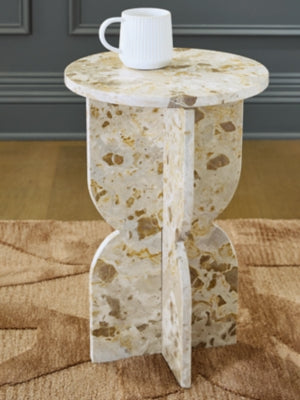 Treygan Accent Table - A4000647