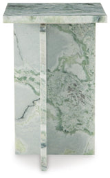 Deaconwell Accent Table - A4000648