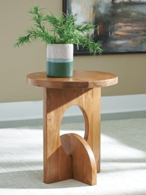 Hollbourne Accent Table - A4000723