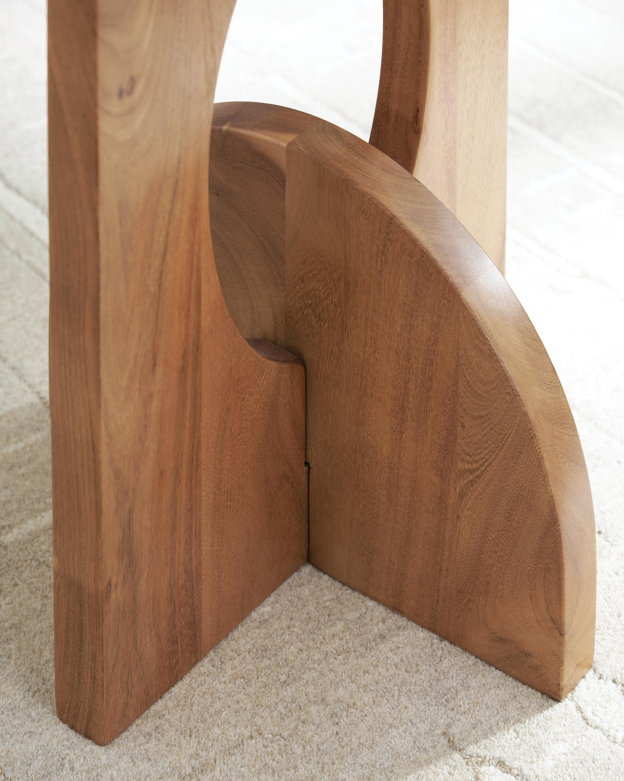 Hollbourne Accent Table - A4000723