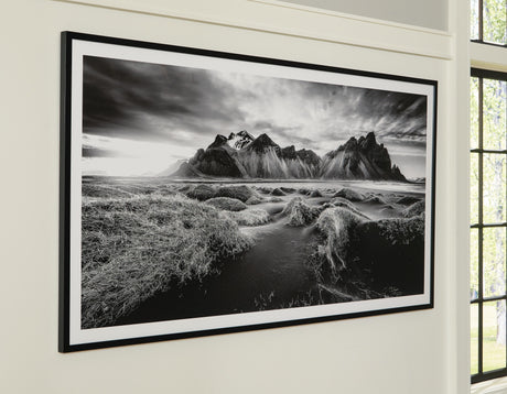 Delstone Wall Art - A8000424