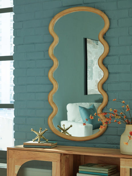 Serendis Accent Mirror - A8010412