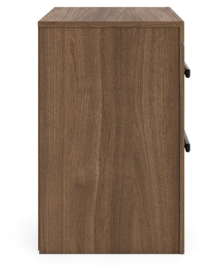 Broachmyn Nightstand - PCB1116-92