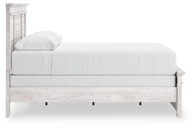 Makidern Queen Panel Bed - PCB1171B2