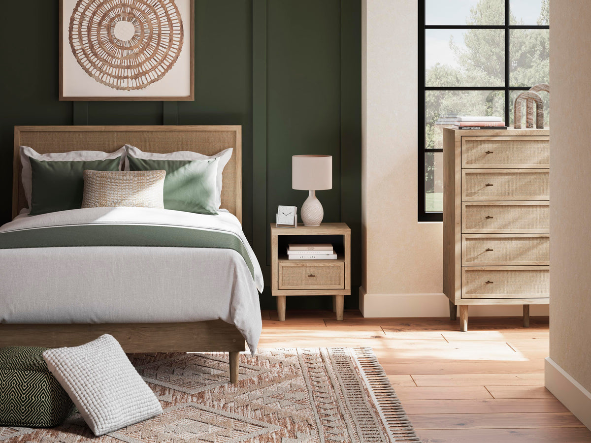 Cielden Queen Panel Bed - B1199B3