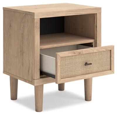 Cielden Queen Panel Bed, Dresser and Nightstand - B1199B12