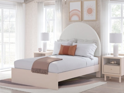 Wistenpine Full Upholstered Panel Bed - B1323B9