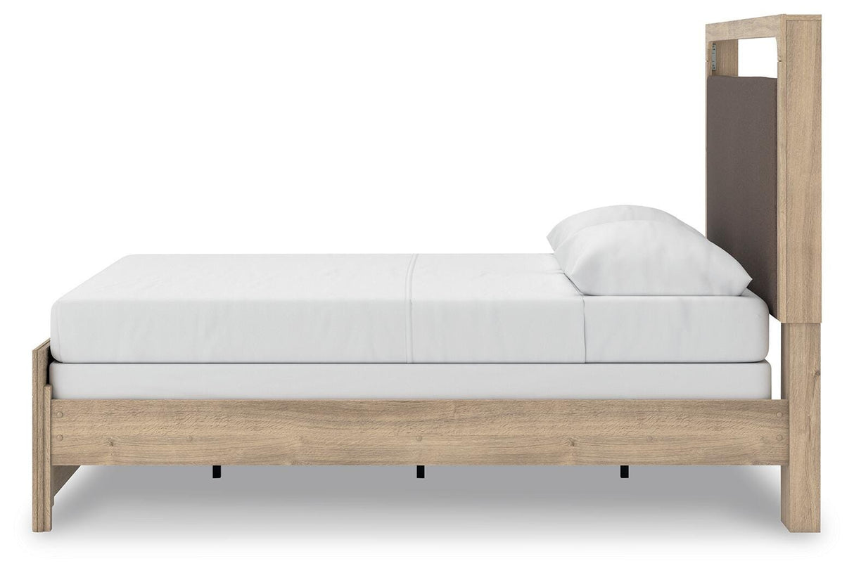 Kinlanni Queen Panel Bed, Dresser, Mirror and Nightstand - PCB1360B17