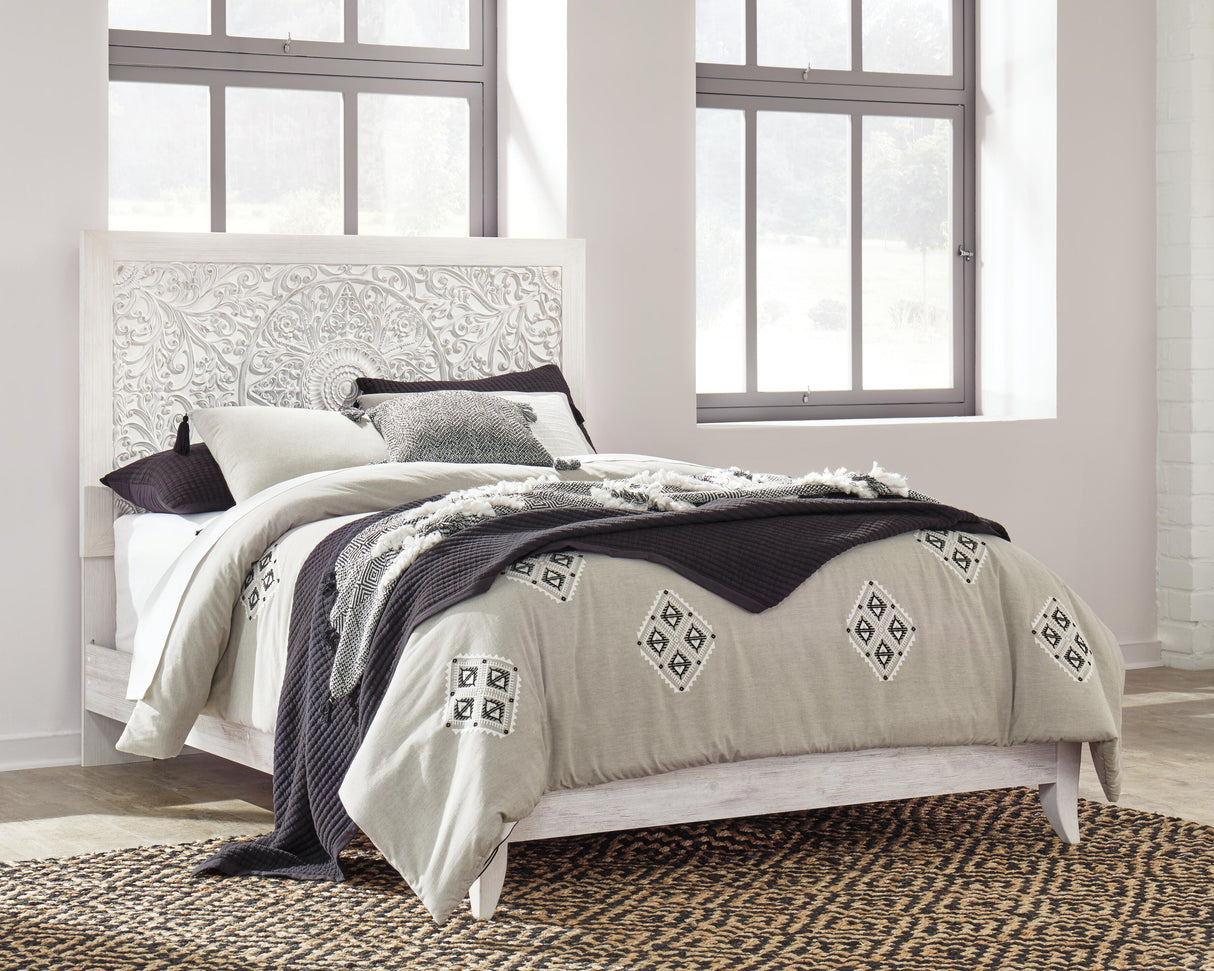 Paxberry Queen Panel Bed, Dresser and Chest - B181B34