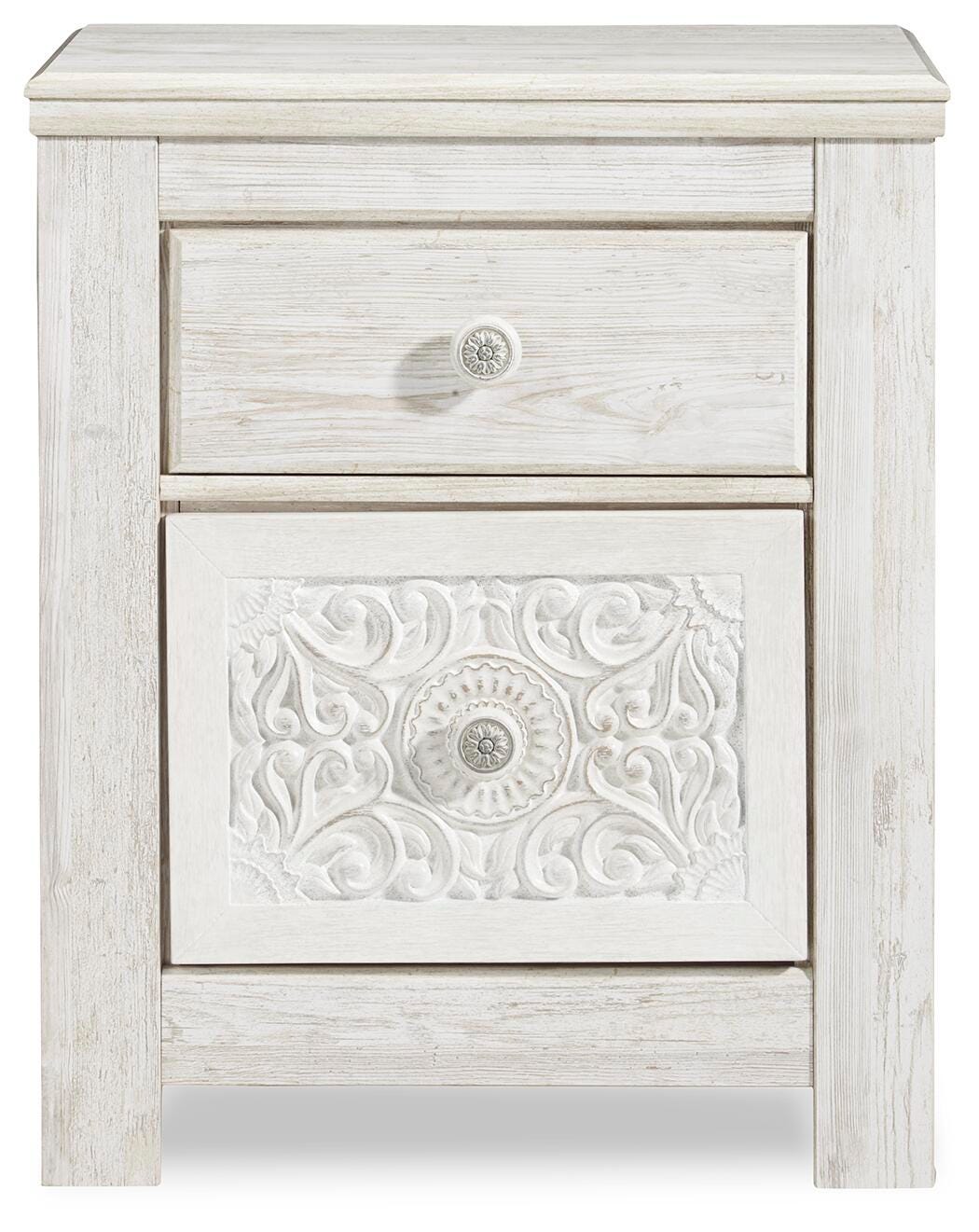 Paxberry Queen Panel Bed, Dresser, 2 Chests and 2 Nightstands - B181B31