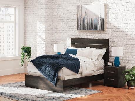 Hollivern Queen Panel Bed - PCB2108B2