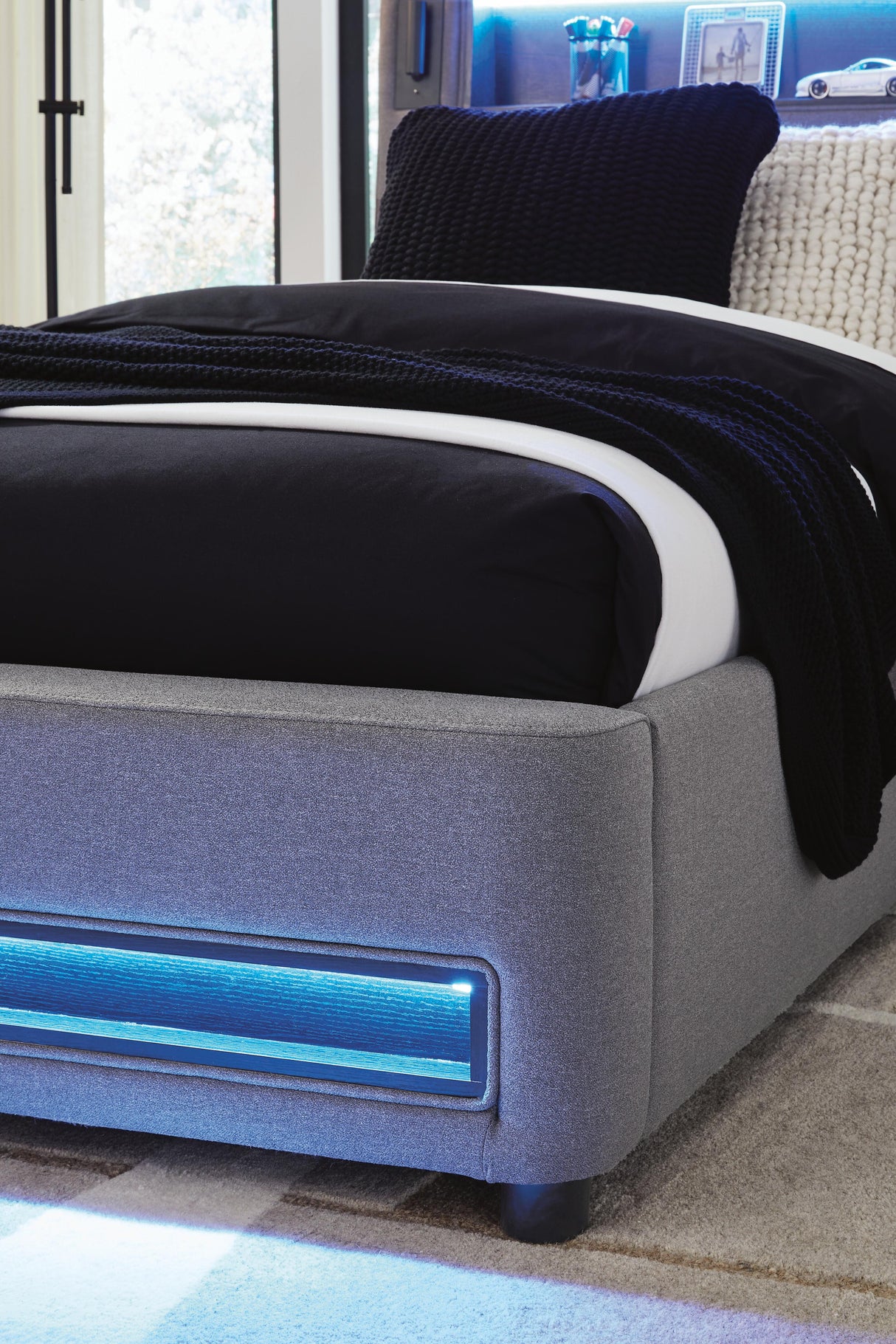 Verishaw Twin Upholstered Bed - PCB2721B23